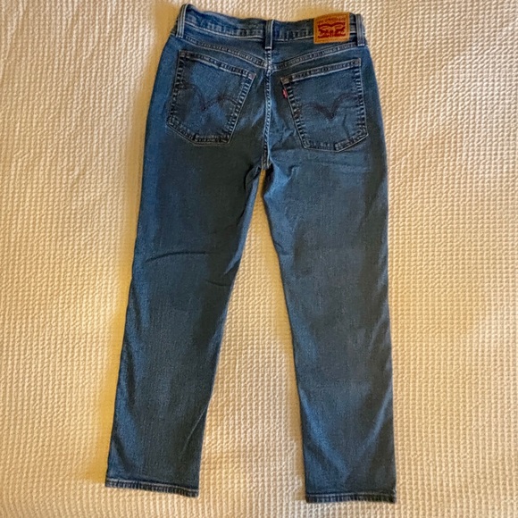 Levi’s Wedgie Straight Women's Jeans Size 29, Medium Blue Wash - Picture 3 of 9